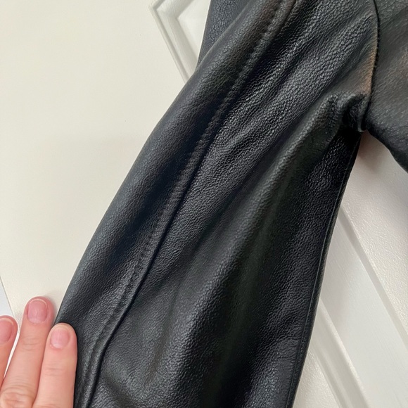 Women’s Black Leather Moda Show Biker Jacket Small - Picture 8 of 9